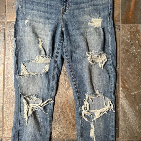 Oasis by Eunina Mid Rise Distressed Skinny Jeans Ripped Denim Junior's Size 11 - Picture 3 of 7